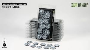 GAMER'S GRASS BATTLE READY TOPPERS - FROST LAKE - ROUND 28MM (10 COUNT)