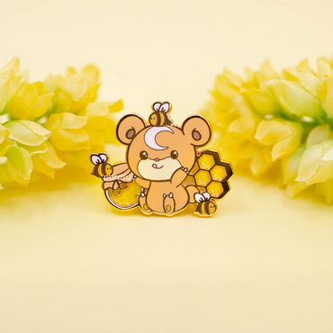 Teddiursa Honey & Beekeeper - Pokemon Pin Badge by Poroful