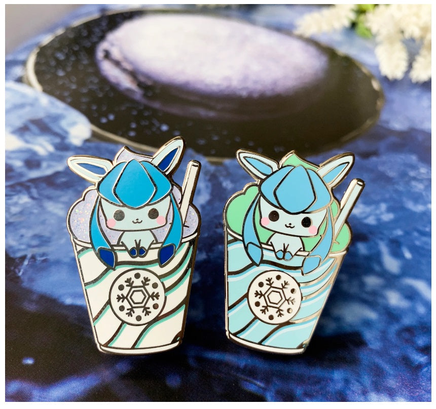 Glaceon Slushie - Pokemon Pin Badge by Poroful